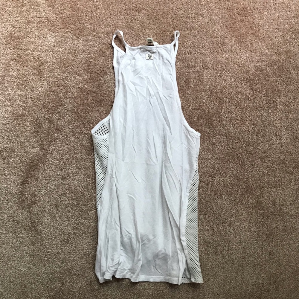Billabong Tank - Picture 2 of 4